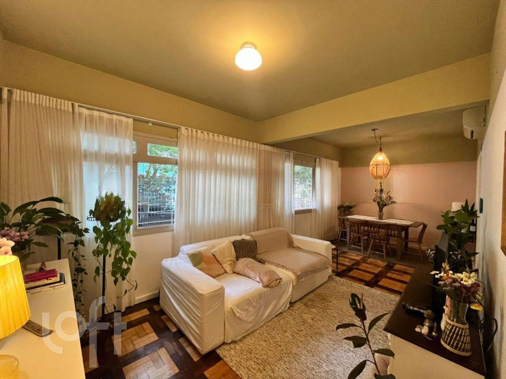 Apartamento com 79m², 2 dormitórios, Santana em Porto Alegre