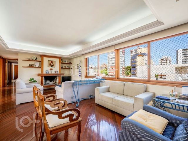 Apartamento com 175m², 3 dormitórios, 1 suíte, 3 vagas, Petrópolis em Porto Alegre