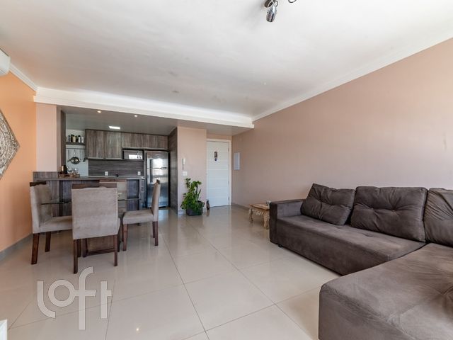 Apartamento com 86m², 3 dormitórios, 1 suíte, 2 vagas, Santana em Porto Alegre