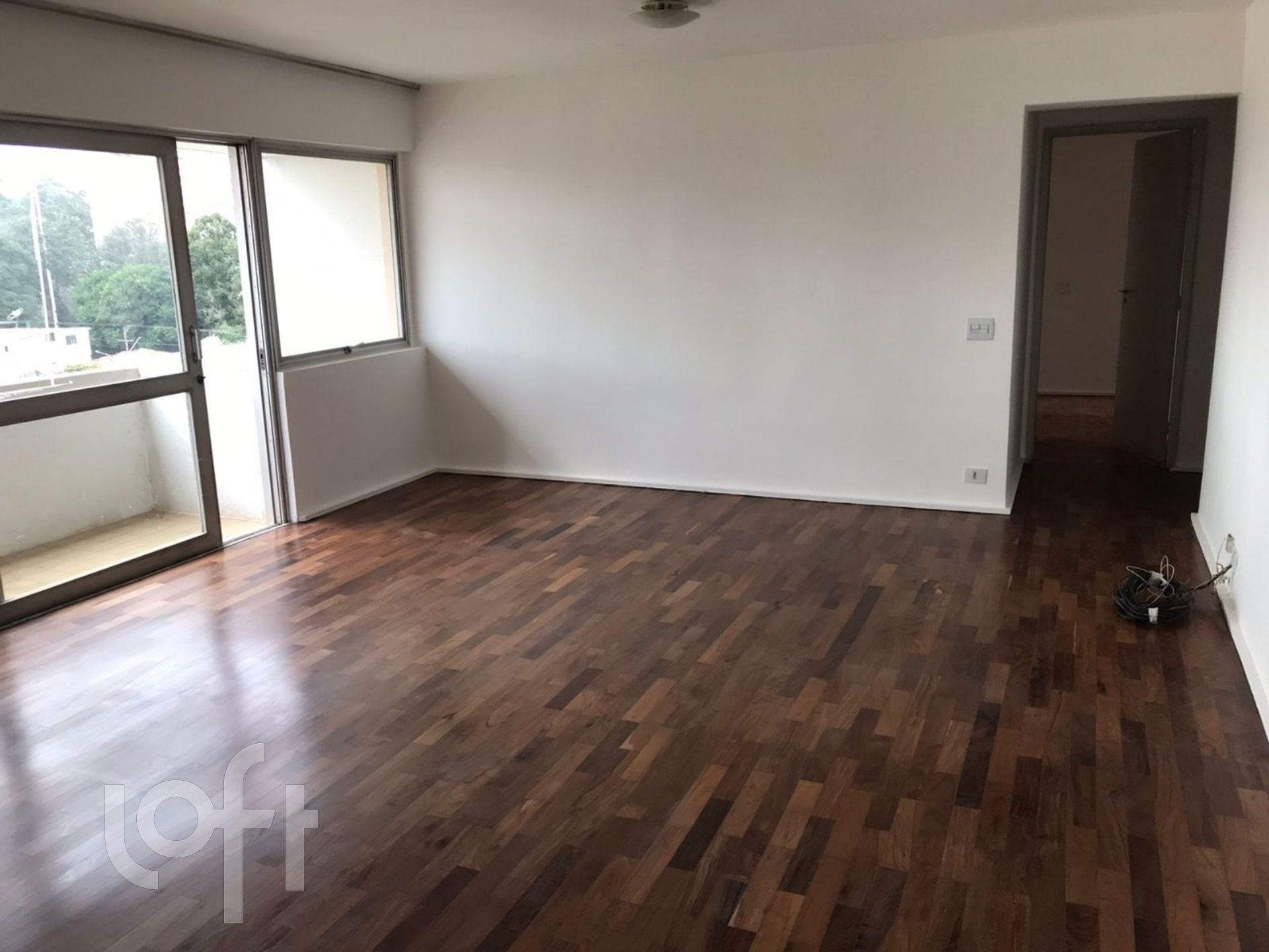 Apartamento à venda com 3 quartos, 132m² - Foto 2