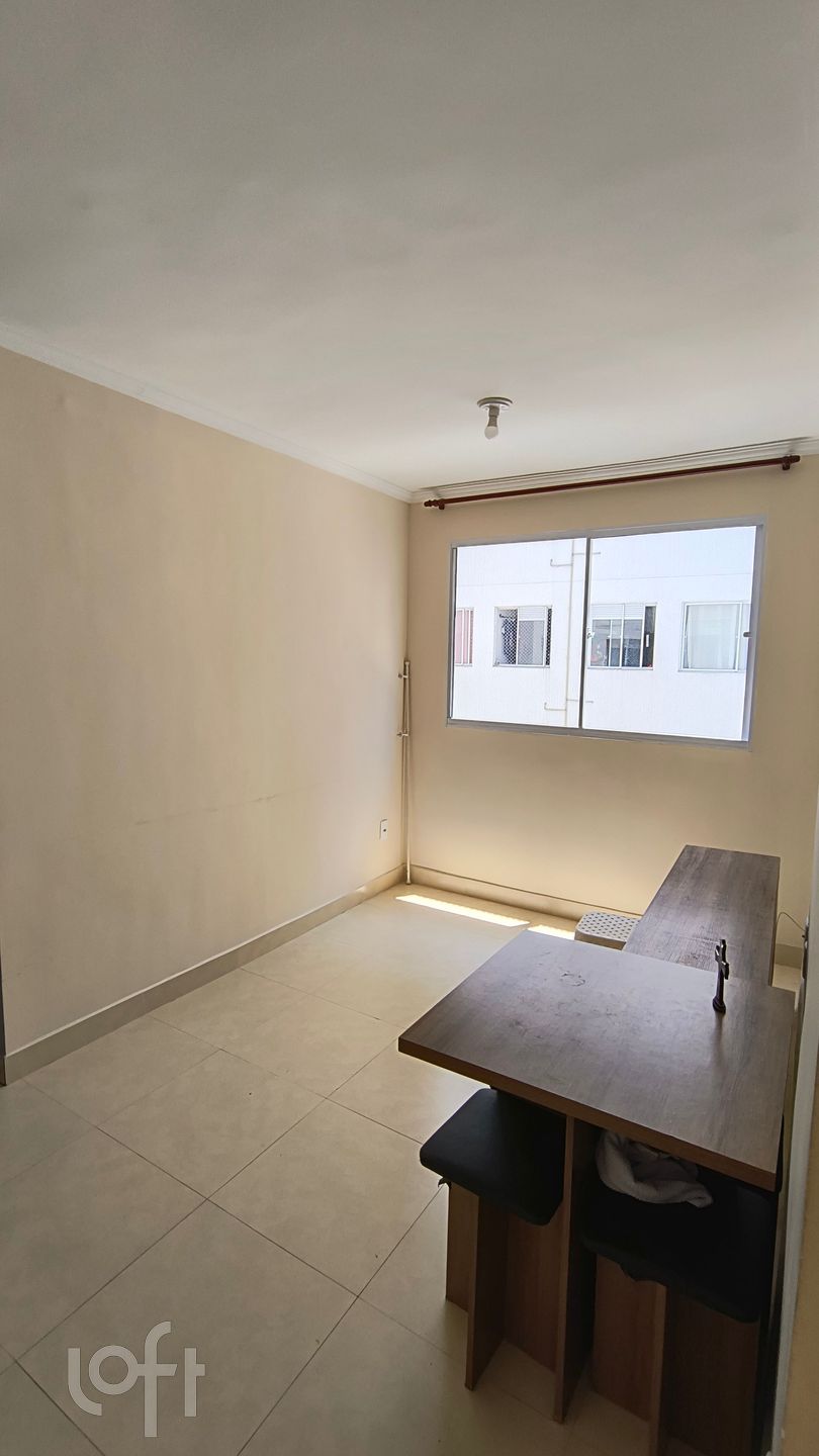 Apartamento à venda em Jardim do Lago com 42 m², 2