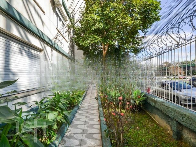 Apartamento com 27m², 1 dormitório, Menino Deus em Porto Alegre