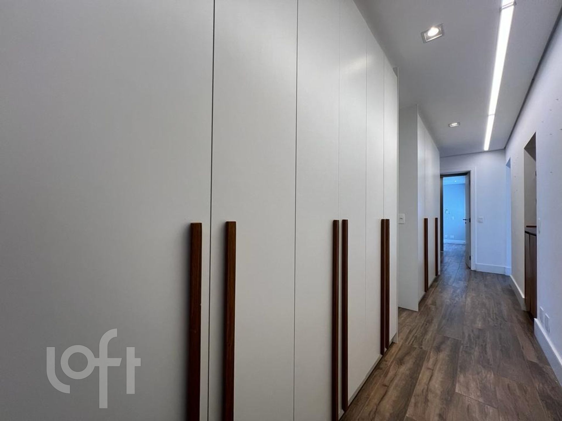 Apartamento à venda com 4 quartos, 193m² - Foto 37