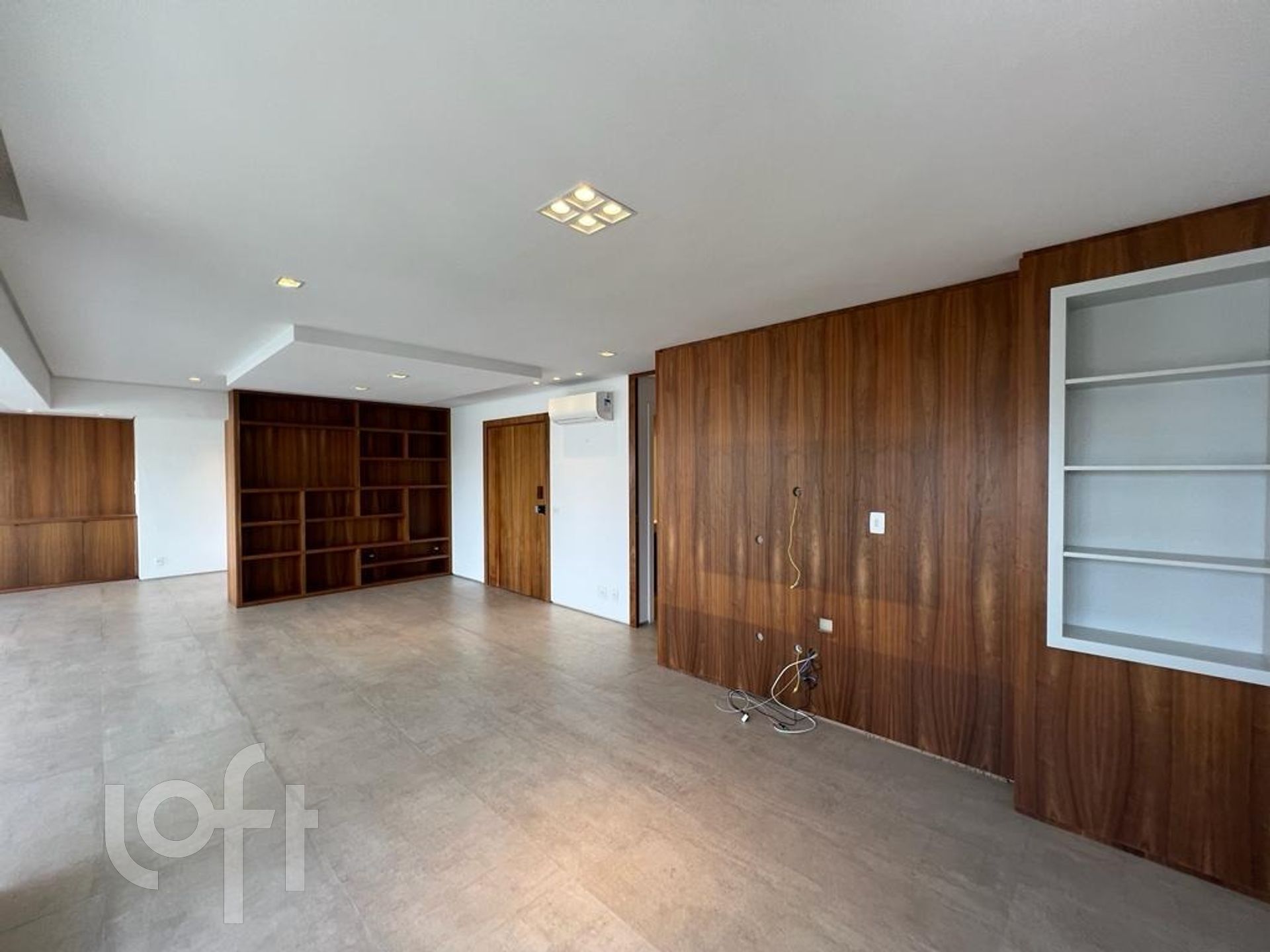 Apartamento à venda com 4 quartos, 193m² - Foto 8