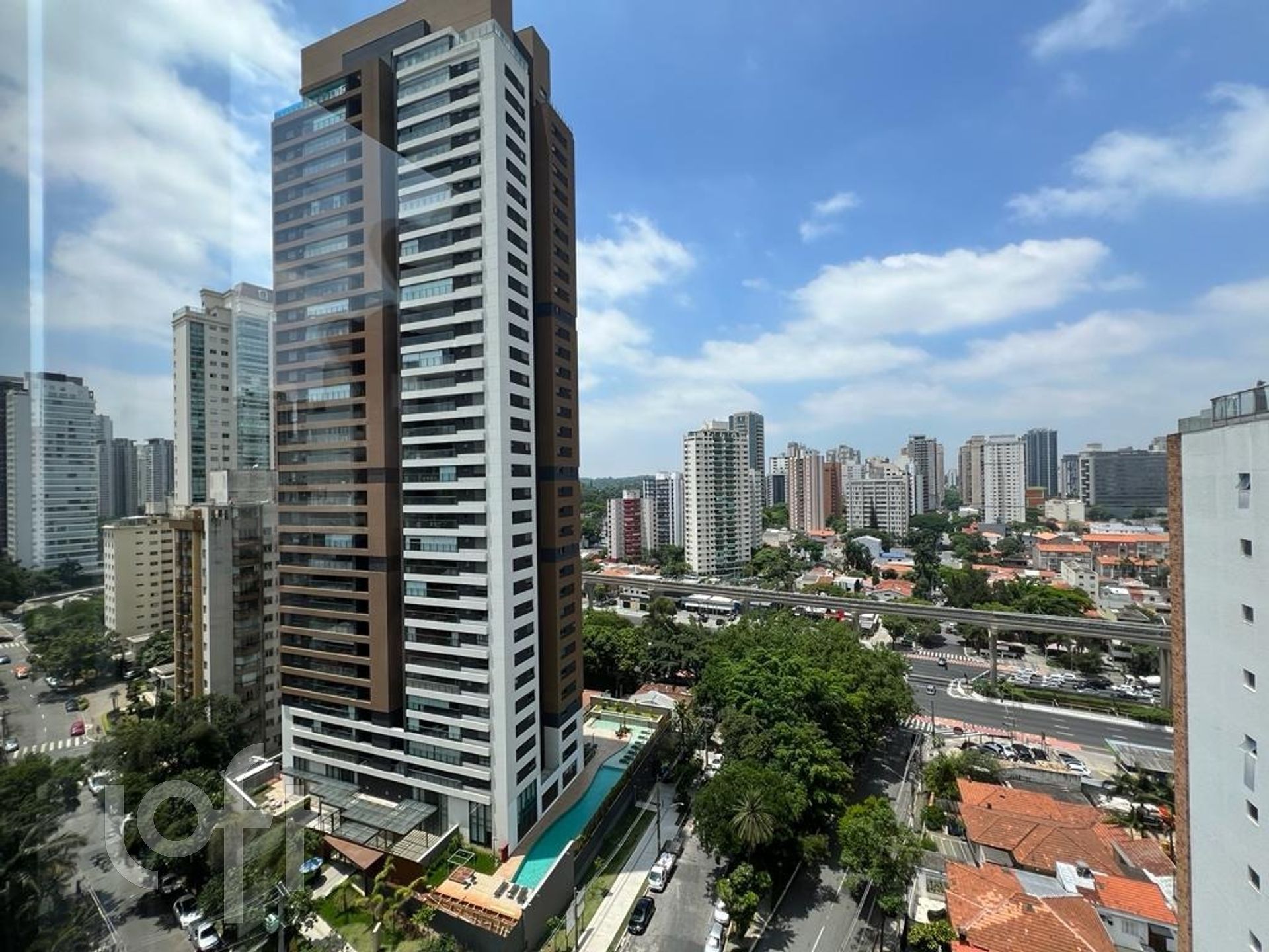 Apartamento à venda com 4 quartos, 193m² - Foto 47