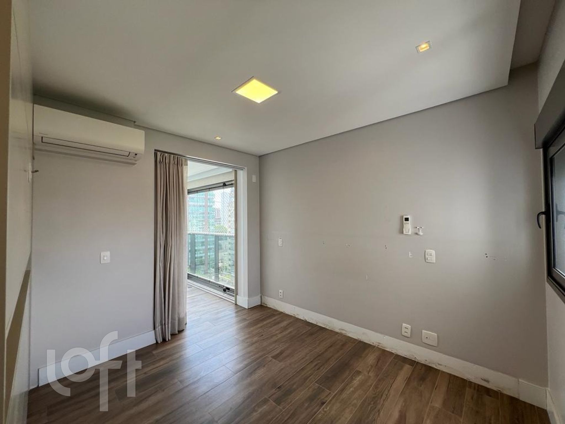 Apartamento à venda com 4 quartos, 193m² - Foto 35