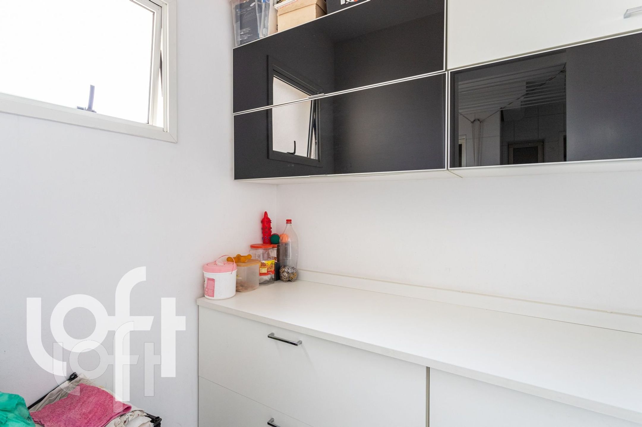 Apartamento à venda com 3 quartos, 132m² - Foto 2