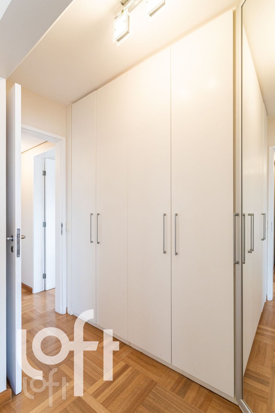 Apartamento à venda com 3 quartos, 132m² - Foto 4