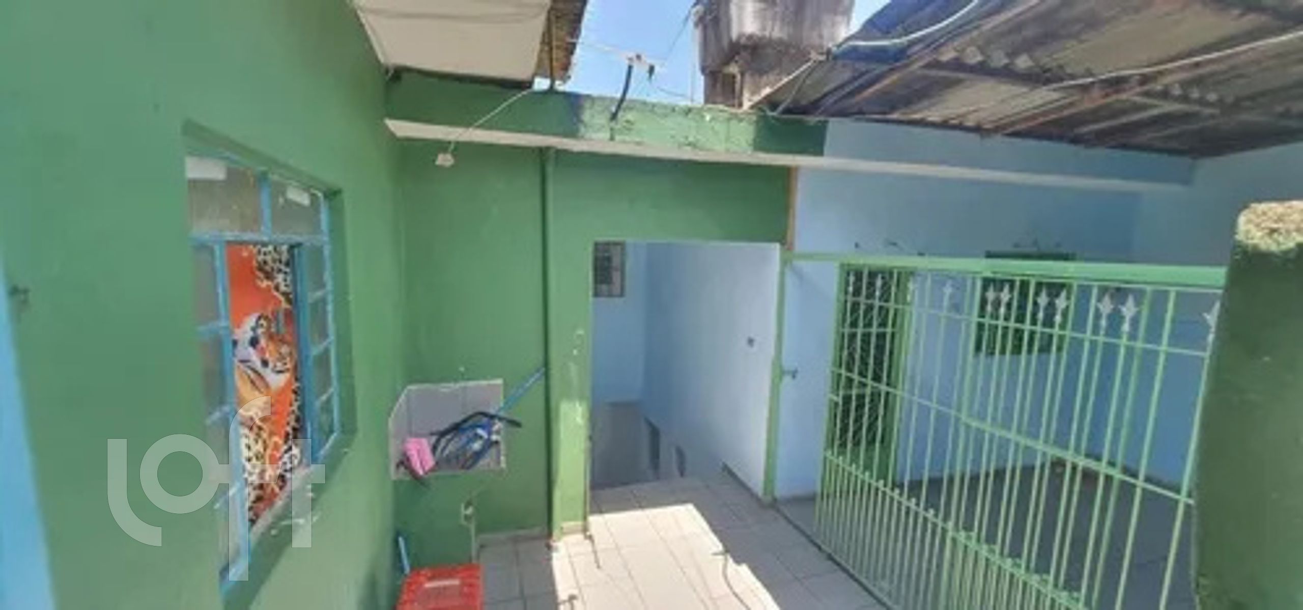 Casa à venda com 5 quartos, 300m² - Foto 2