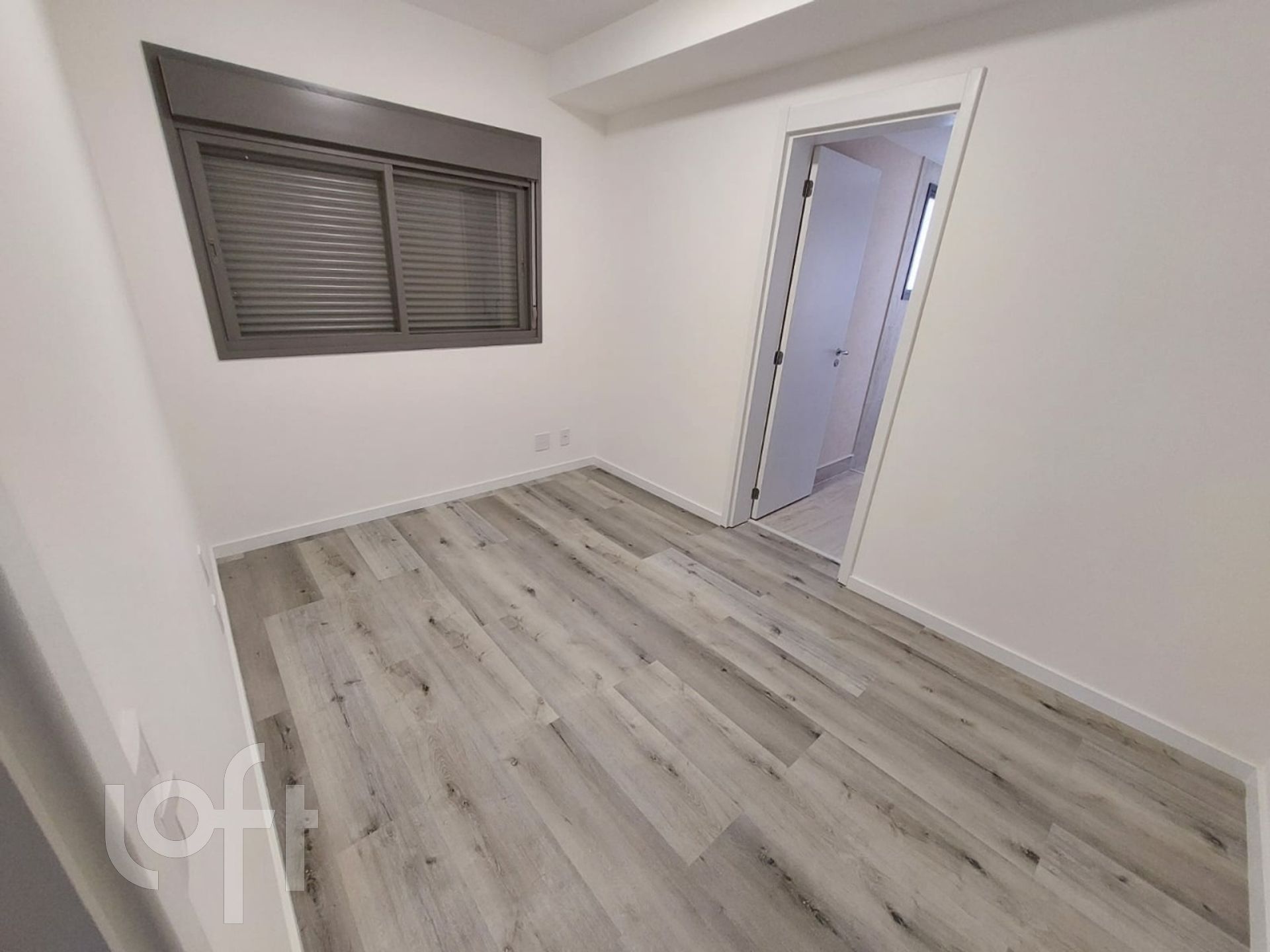 Apartamento à venda com 3 quartos, 147m² - Foto 3