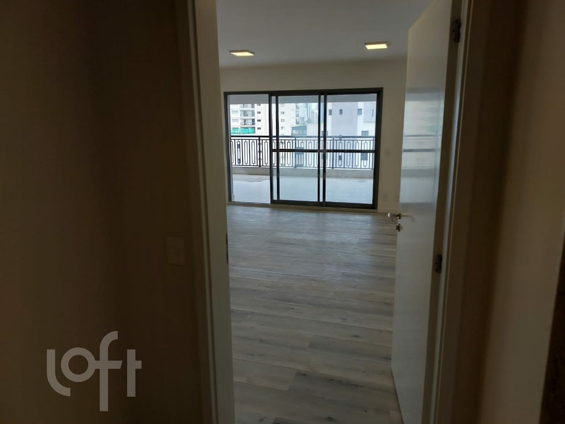 Apartamento à venda com 3 quartos, 147m² - Foto 29