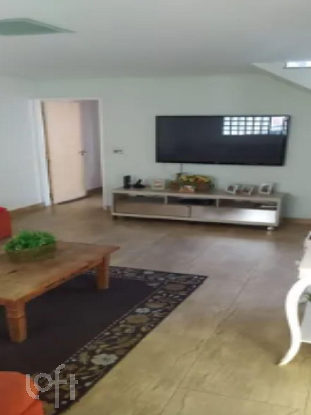 Casa à venda com 4 quartos, 200m² - Foto 2