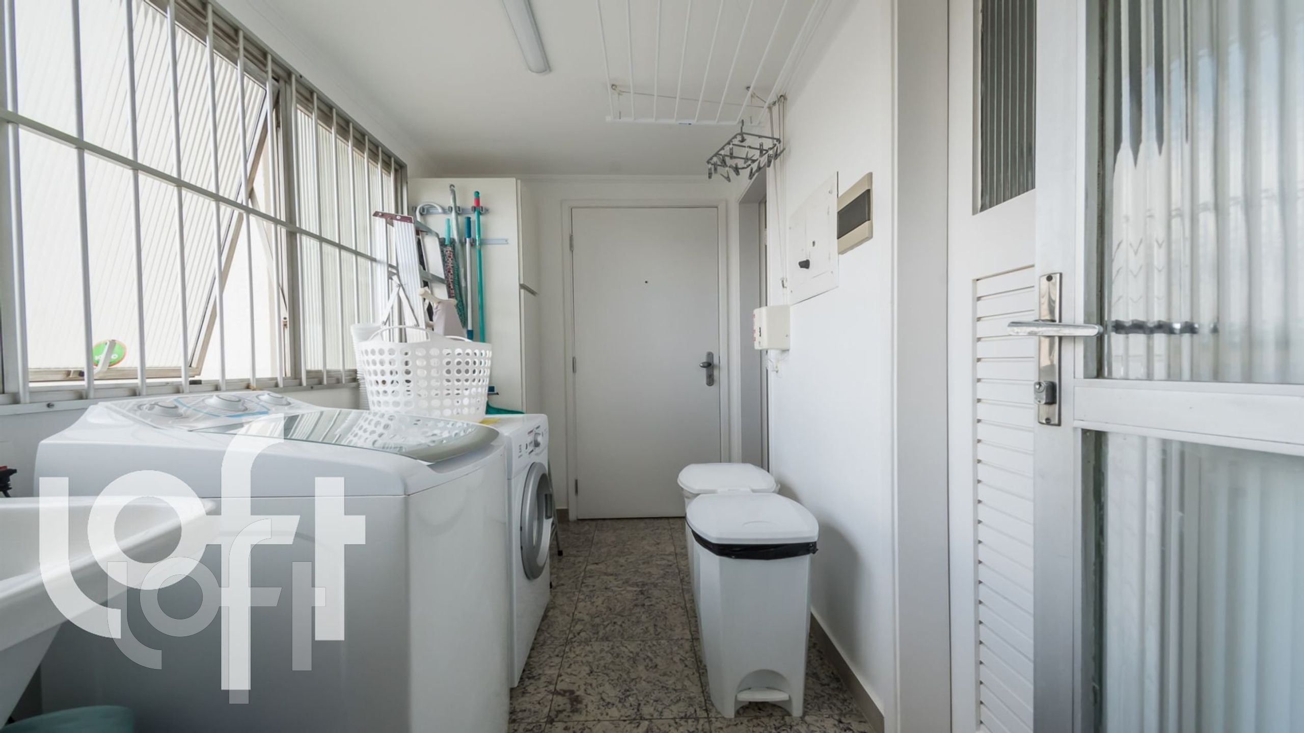 Apartamento à venda com 3 quartos, 122m² - Foto 13