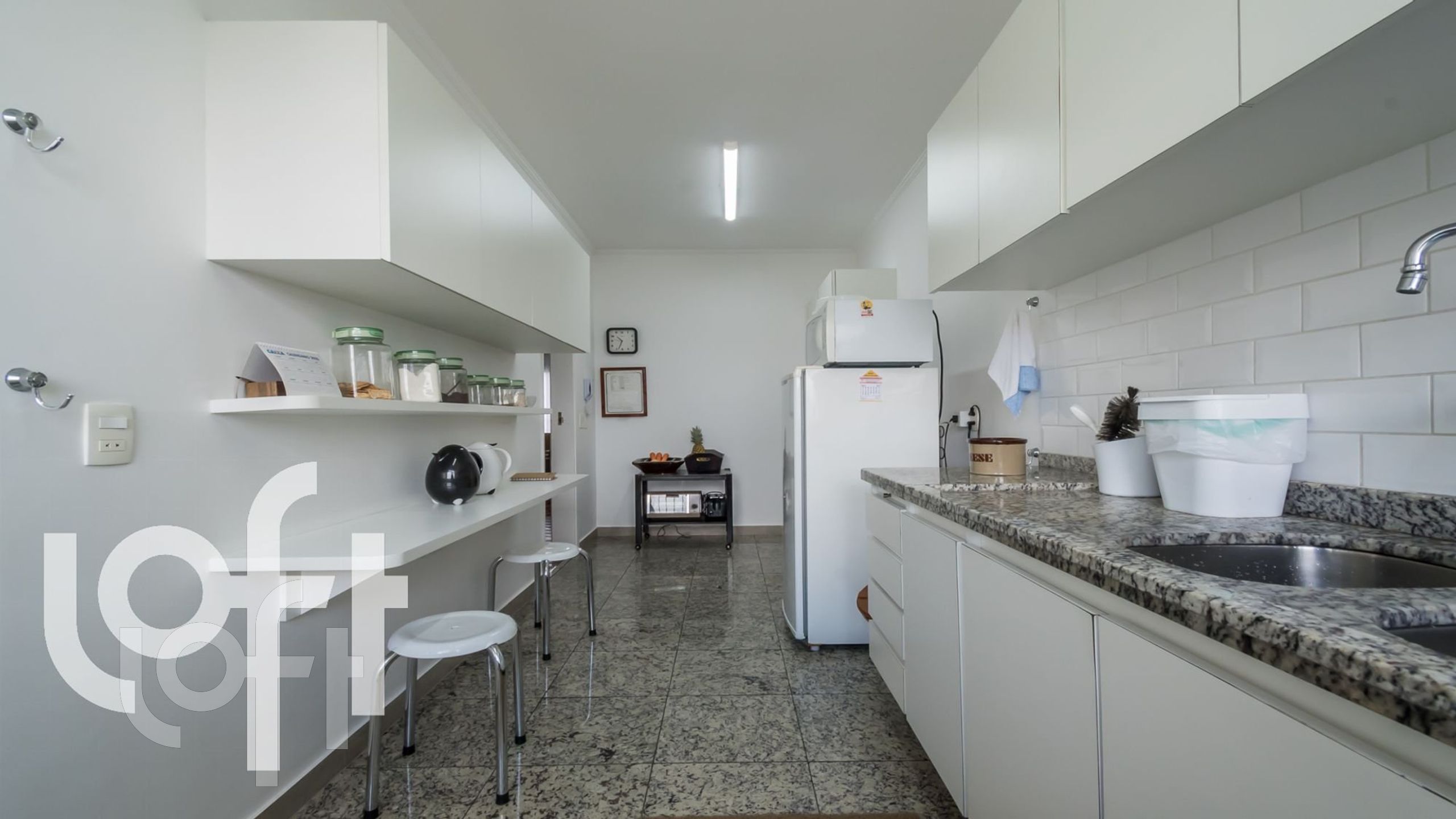 Apartamento à venda com 3 quartos, 122m² - Foto 18