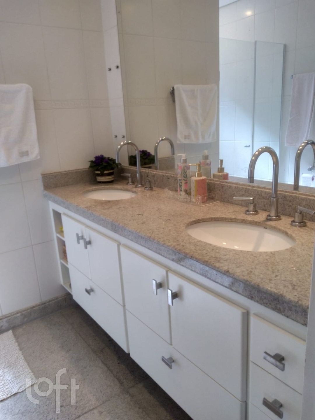 Apartamento à venda com 3 quartos, 135m² - Foto 21