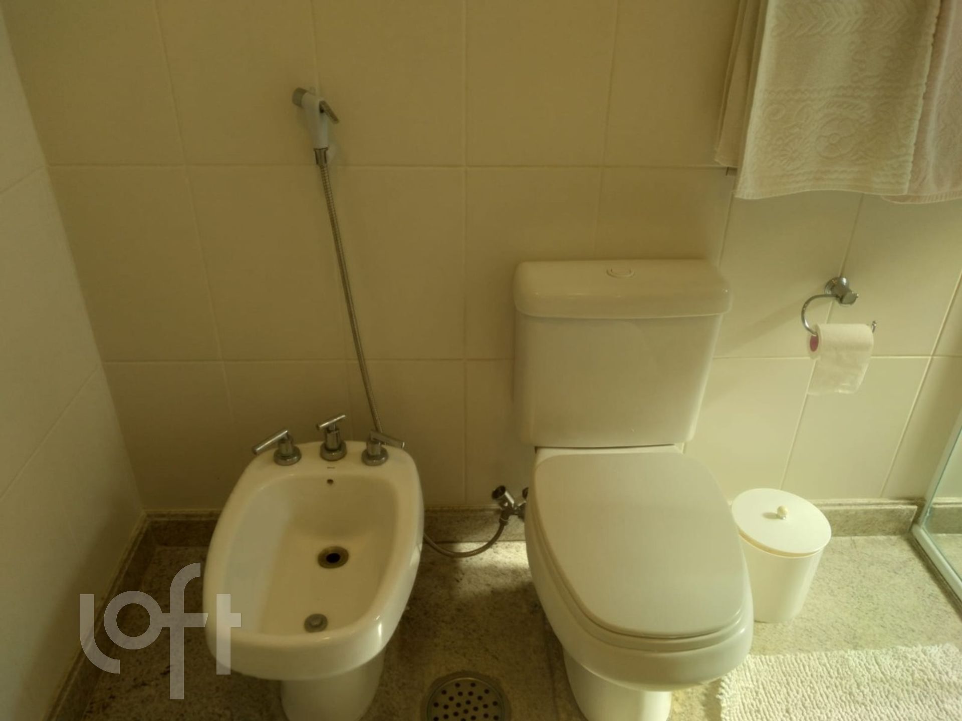 Apartamento à venda com 3 quartos, 135m² - Foto 23