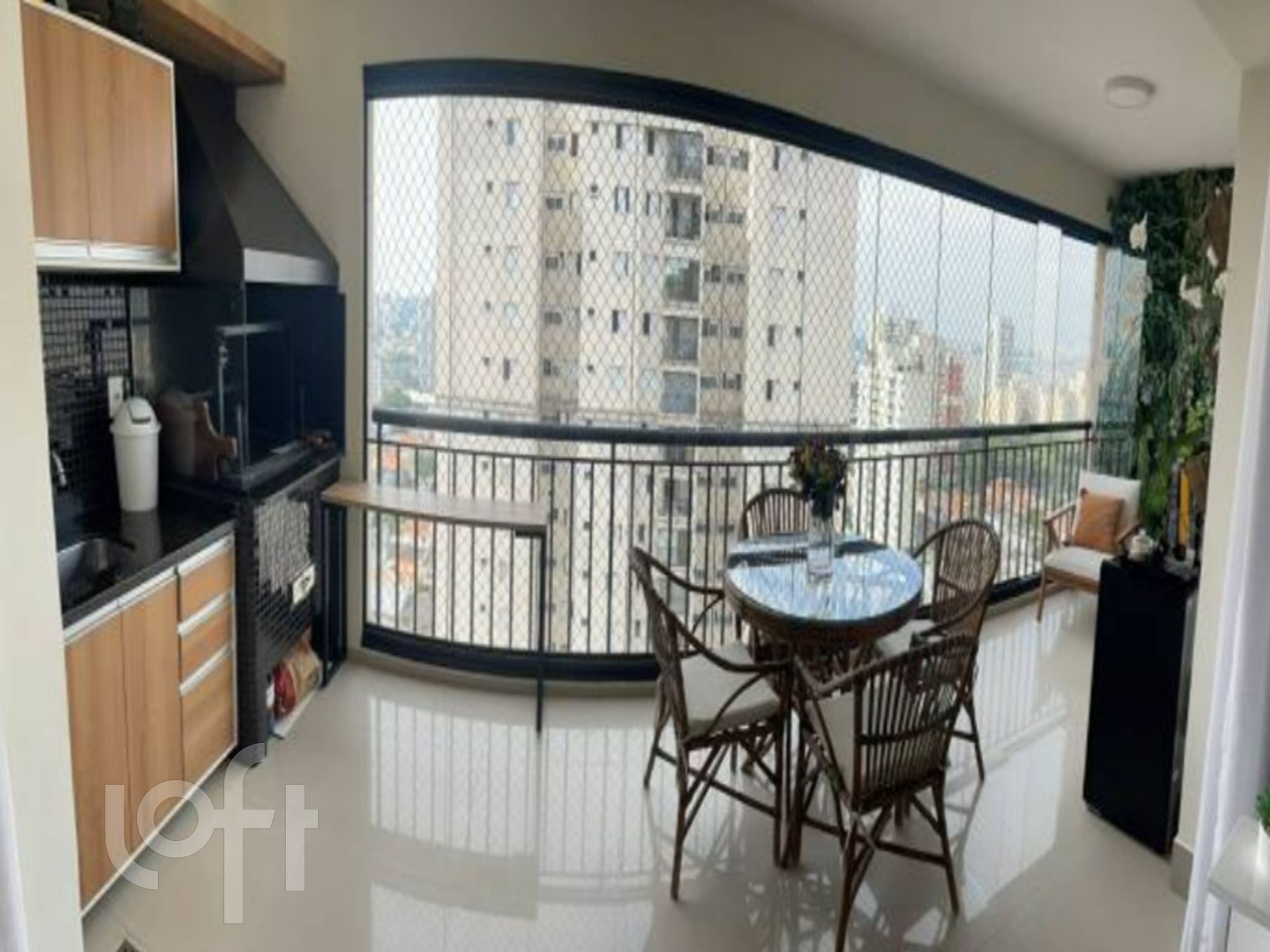 Apartamento à venda com 3 quartos, 120m² - Foto 1