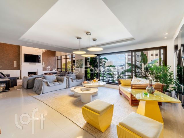 Apartamento com 220m², 3 dormitórios, 3 suítes, 3 vagas, Bela Vista em Porto Alegre