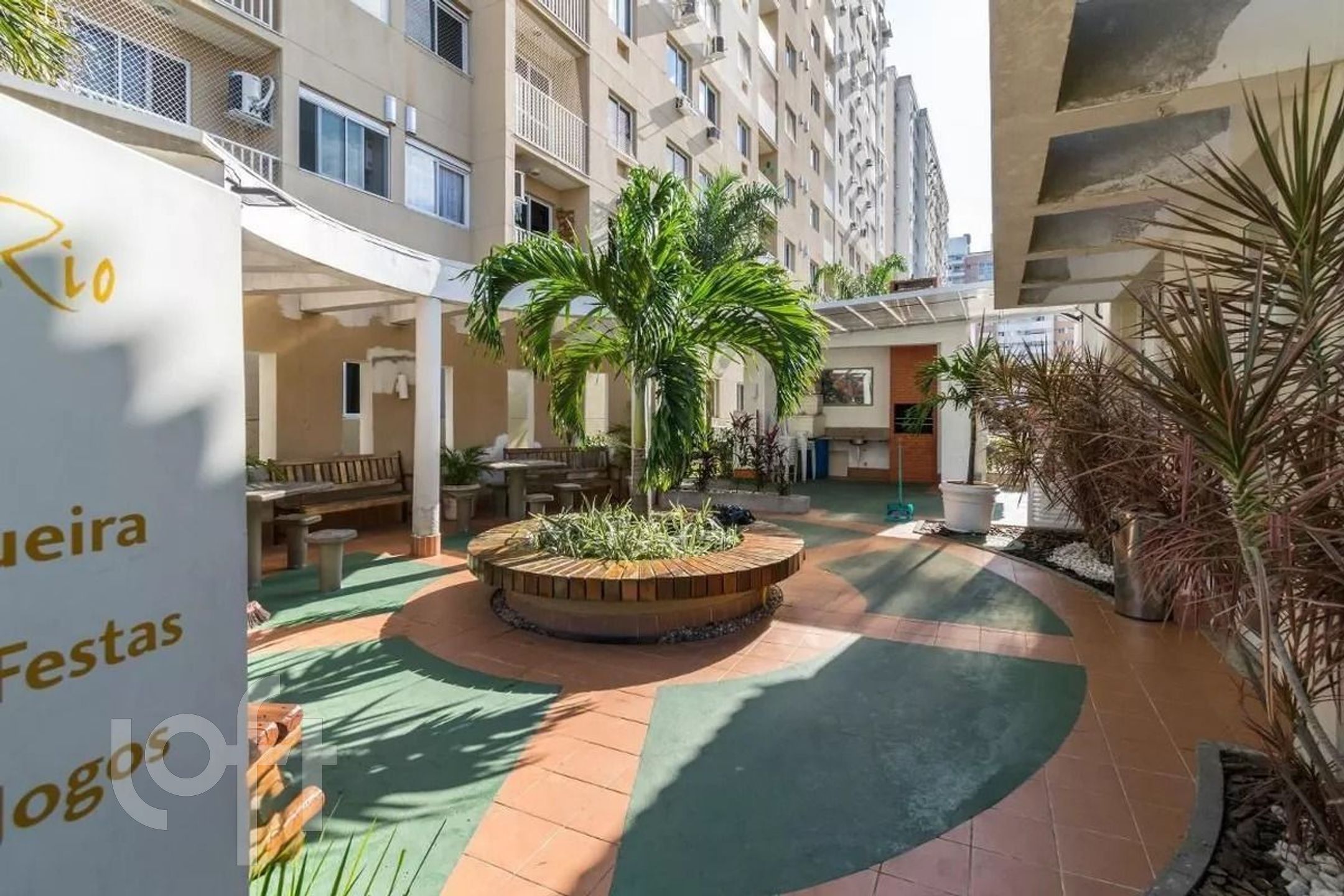 Apartamento à venda em Vicente de Carvalho com 47 m², 2 quartos, 1 vaga