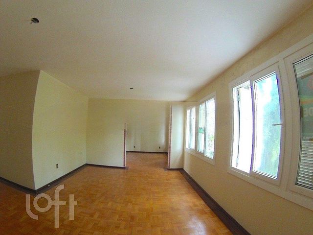 Apartamento com 143m², 3 dormitórios, 1 suíte, 1 vaga, São João em Porto Alegre