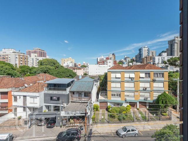 Apartamento com 79m², 2 dormitórios, 2 suítes, 1 vaga, Rio Branco em Porto Alegre