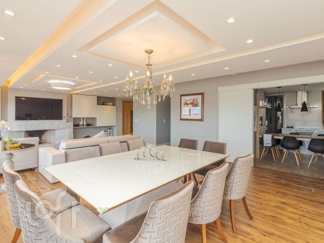 Apartamento com 180m², 3 dormitórios, 3 suítes, 4 vagas, Bela Vista em Porto Alegre