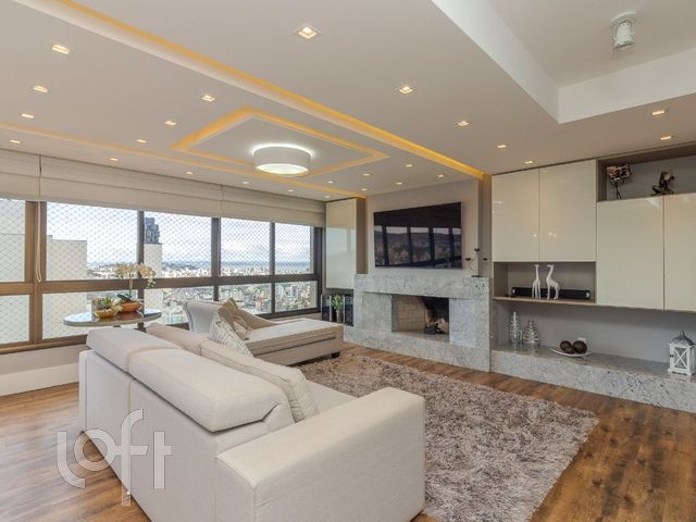 Apartamento com 180m², 3 dormitórios, 3 suítes, 4 vagas, Bela Vista em Porto Alegre