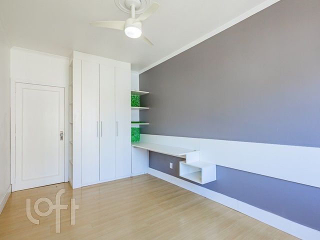 Apartamento com 122m², 3 dormitórios, 1 suíte, 1 vaga, Petrópolis em Porto Alegre