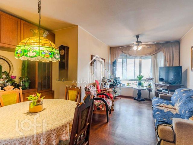 Apartamento com 112m², 3 dormitórios, 1 suíte, 1 vaga, Petrópolis em Porto Alegre