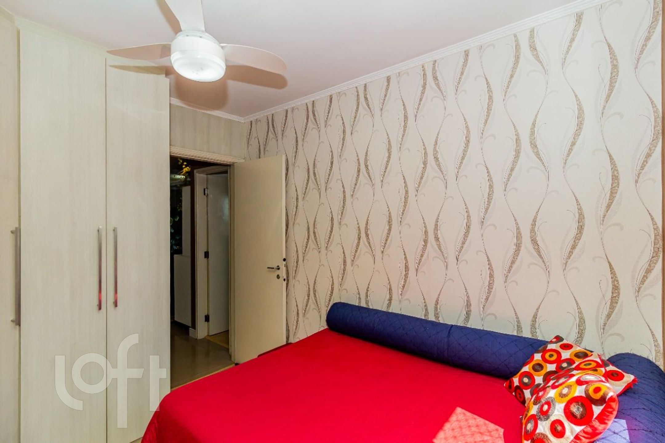 Apartamento à venda com 2 quartos, 70m² - Foto 18