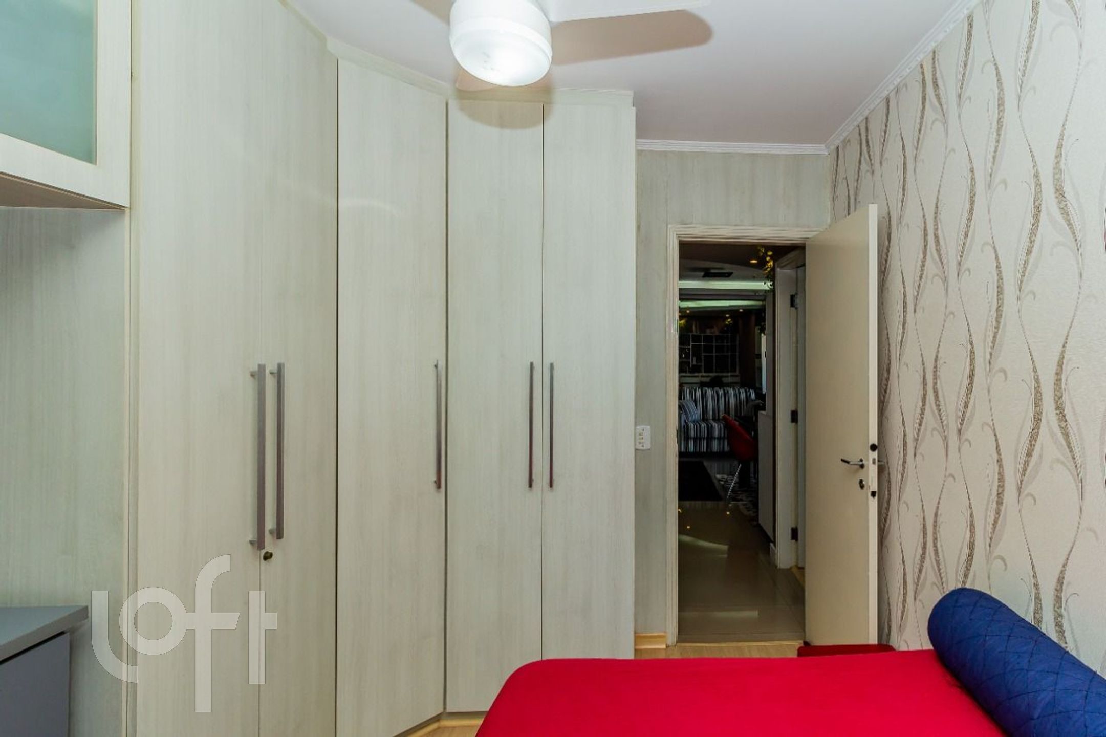 Apartamento à venda com 2 quartos, 70m² - Foto 19