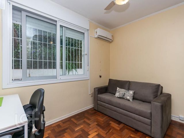 Apartamento com 76m², 2 dormitórios, 1 vaga, Petrópolis em Porto Alegre