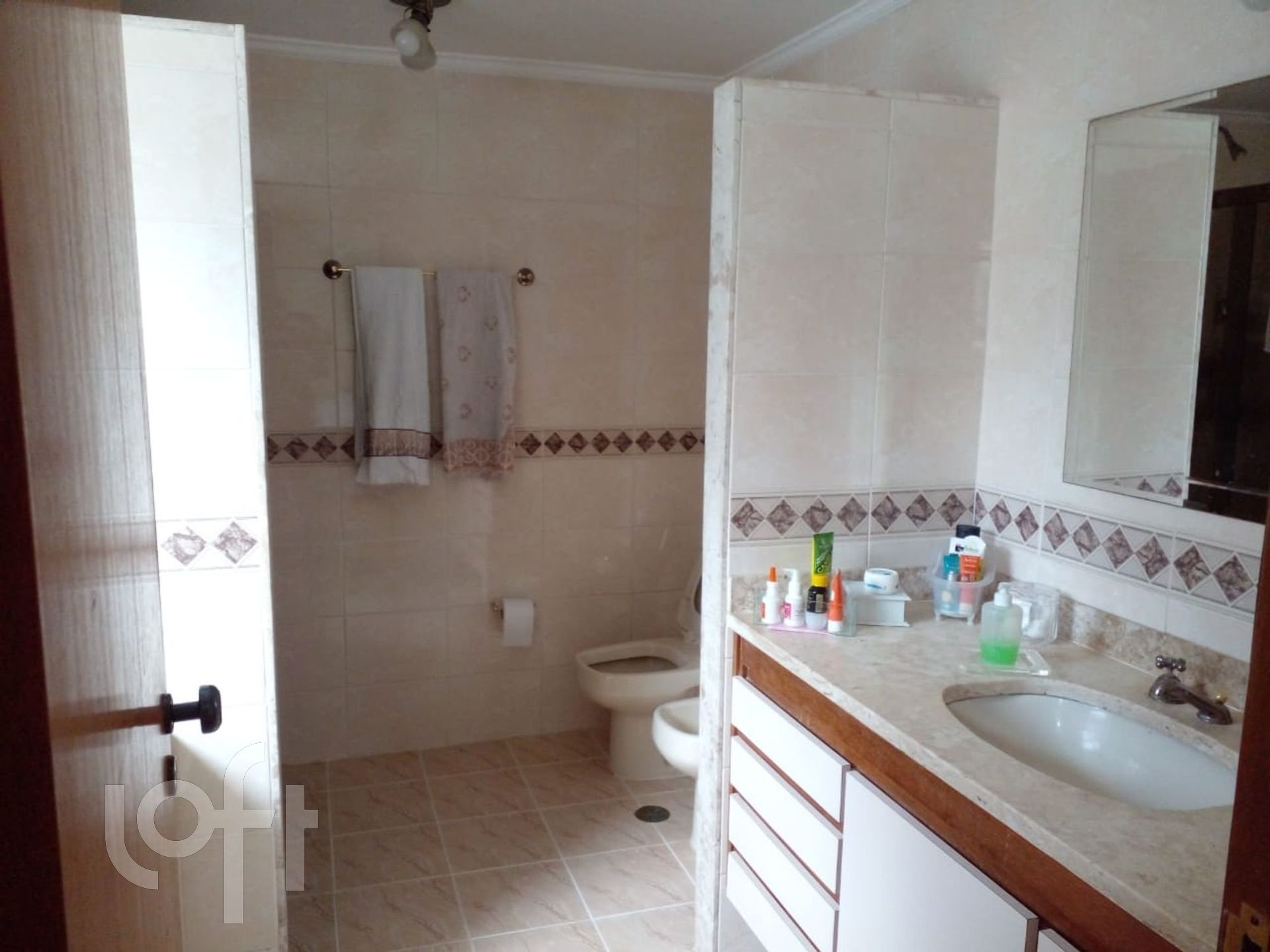 Apartamento à venda com 4 quartos, 196m² - Foto 15