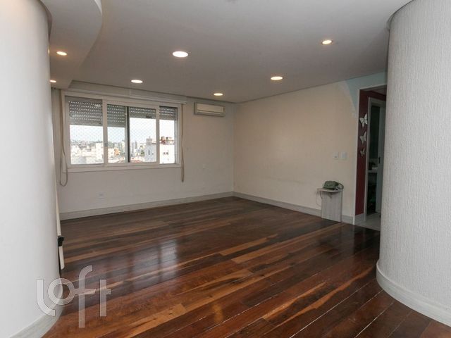 Apartamento com 202m², 3 dormitórios, 1 suíte, 1 vaga, Santa Cecília em Porto Alegre