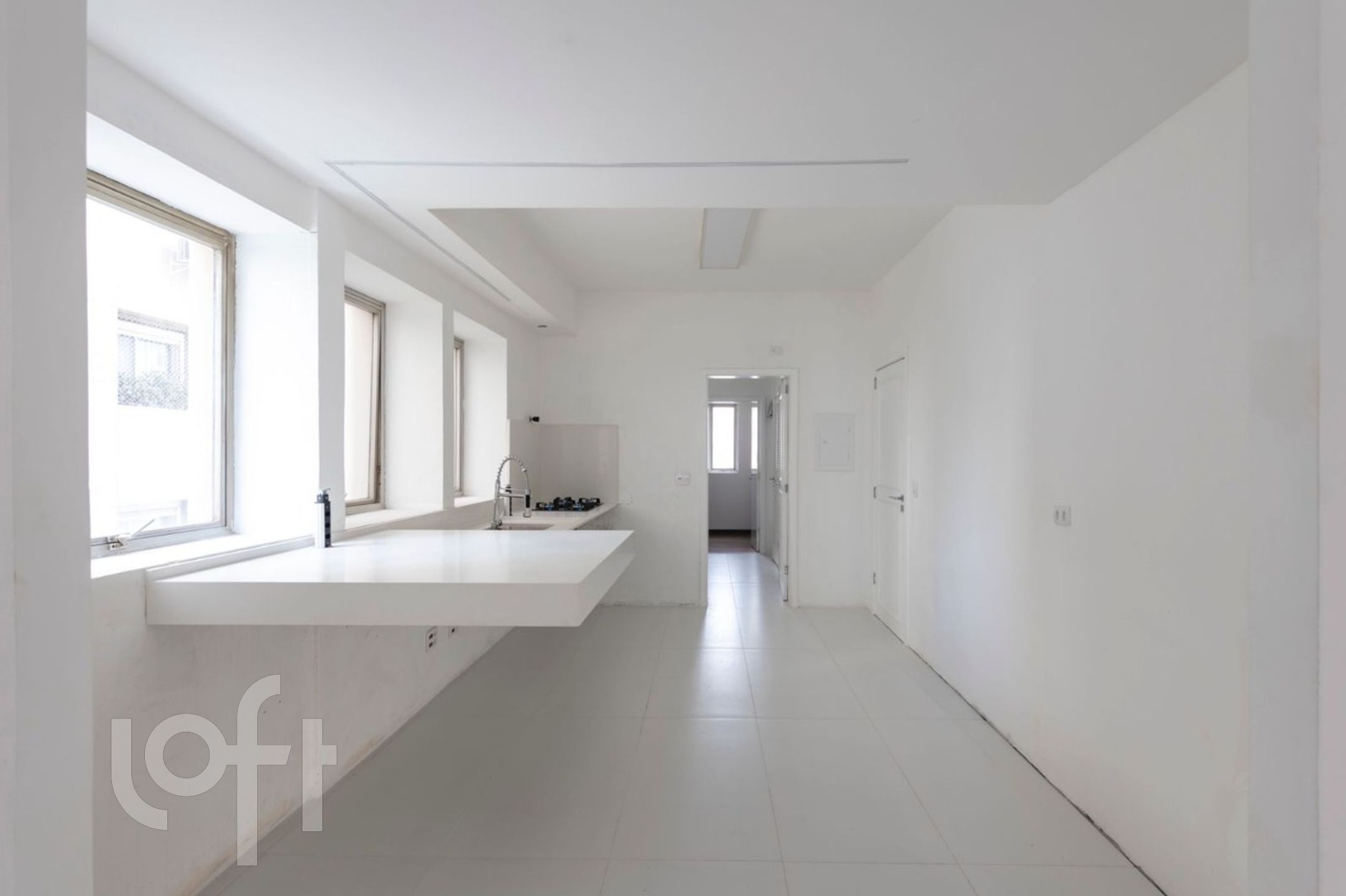 Apartamento à venda com 3 quartos, 180m² - Foto 11