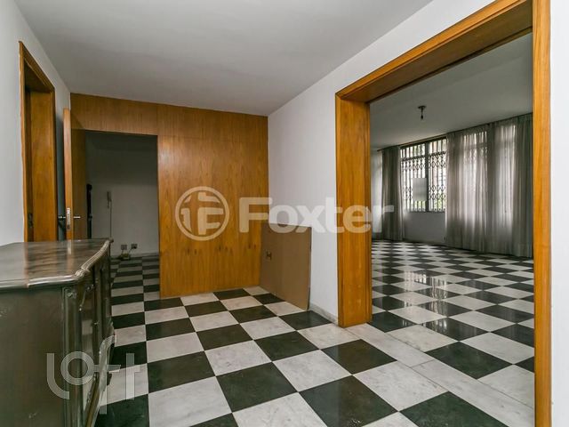 Apartamento com 381m², 4 dormitórios, 1 suíte, 2 vagas, Moinhos de Vento em Porto Alegre