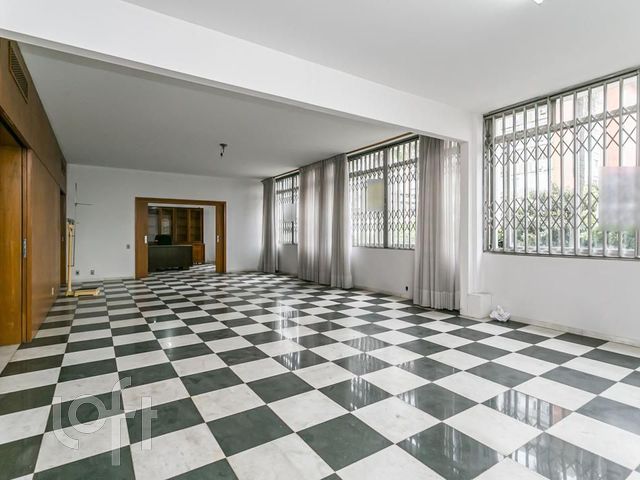 Apartamento com 381m², 4 dormitórios, 1 suíte, 2 vagas, Moinhos de Vento em Porto Alegre