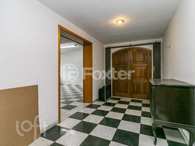 Apartamento com 381m², 4 dormitórios, 1 suíte, 2 vagas, Moinhos de Vento em Porto Alegre