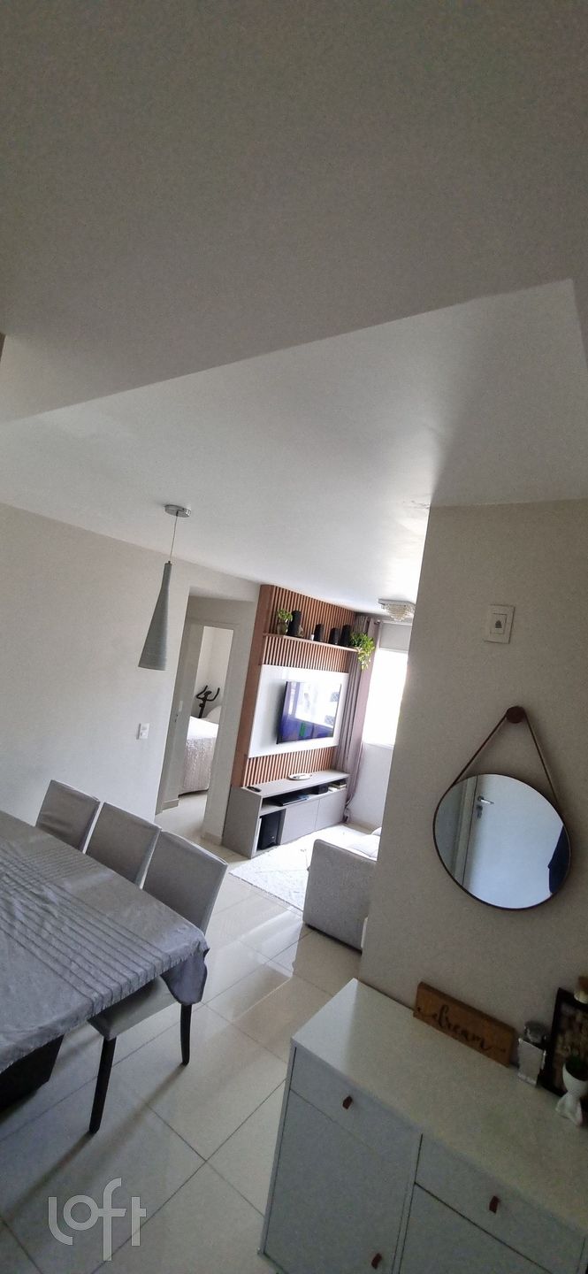 Apartamento à venda com 2 quartos, 45m² - Foto 3