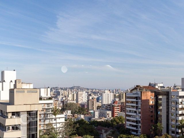 Apartamento com 114m², 3 dormitórios, 1 suíte, 1 vaga, Rio Branco em Porto Alegre