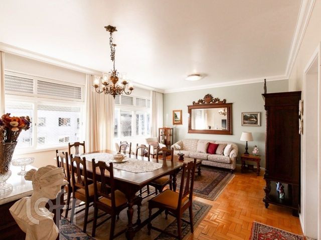 Apartamento com 114m², 3 dormitórios, 1 suíte, 1 vaga, Rio Branco em Porto Alegre