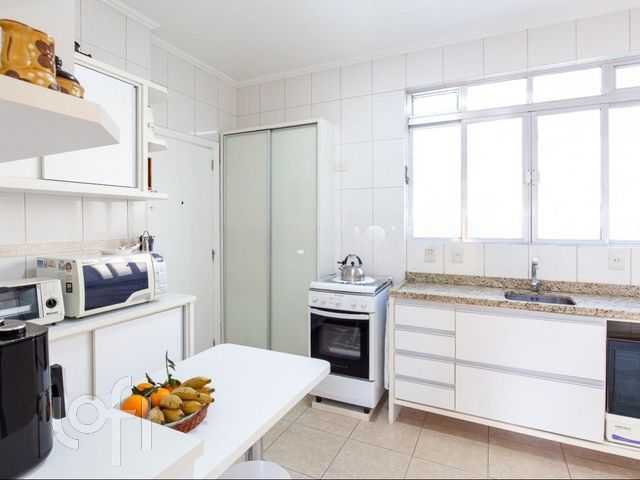 Apartamento com 114m², 3 dormitórios, 1 suíte, 1 vaga, Rio Branco em Porto Alegre