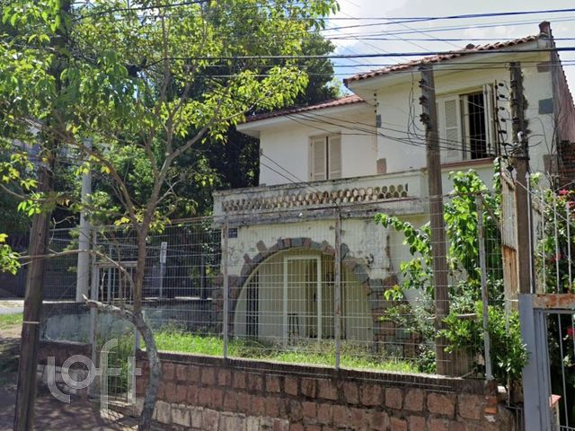 Casa com 157m², 3 dormitórios, 1 suíte, 1 vaga, Rio Branco em Porto Alegre