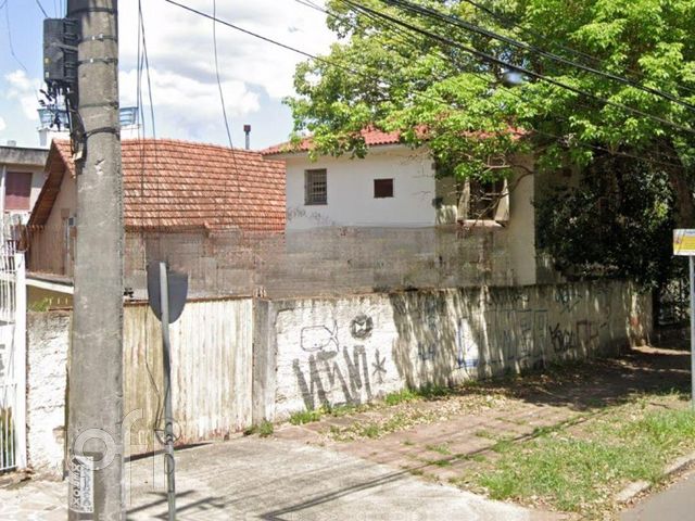 Casa com 157m², 3 dormitórios, 1 suíte, 1 vaga, Rio Branco em Porto Alegre