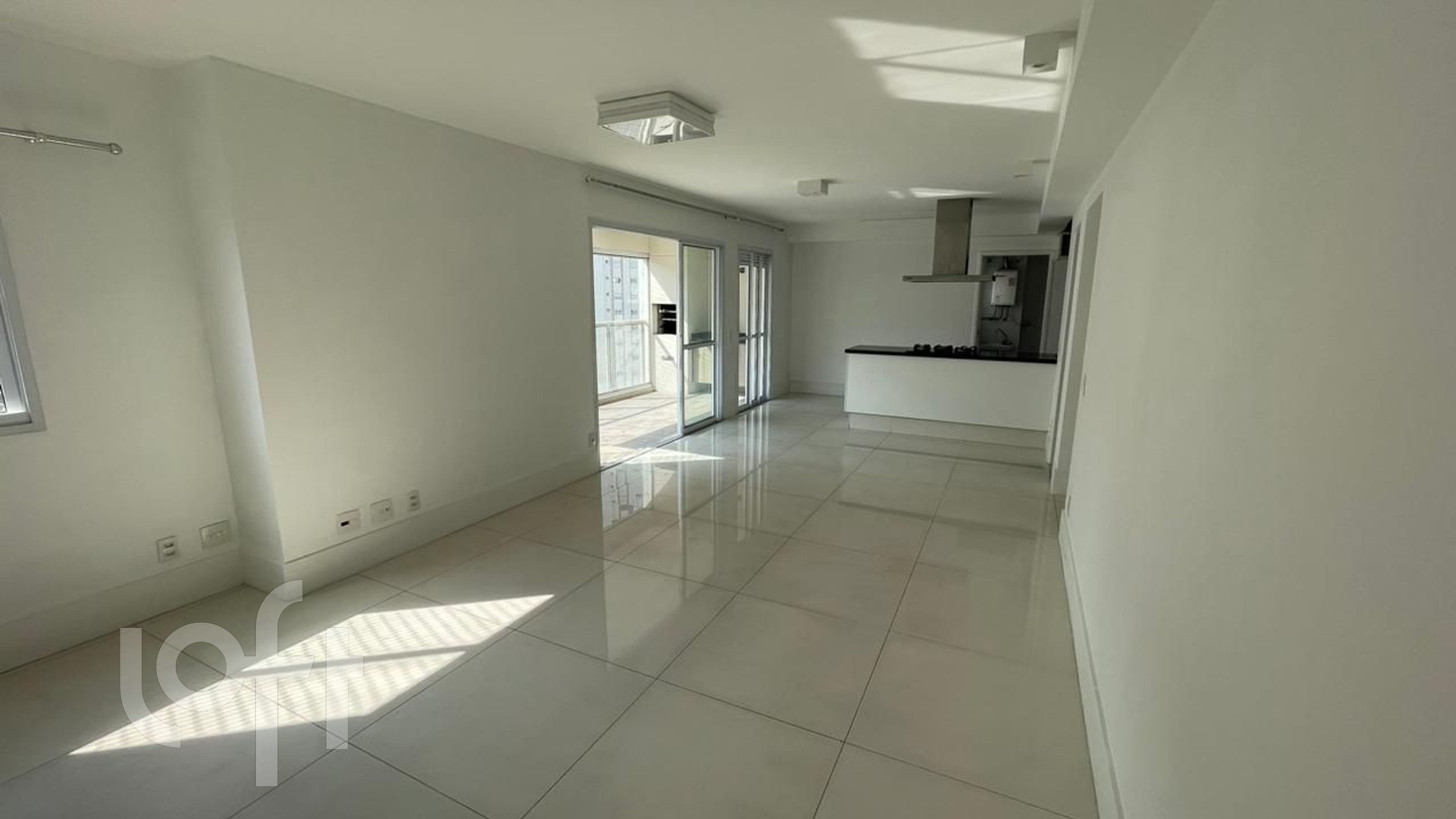 Apartamento à venda com 2 quartos, 105m² - Foto 1