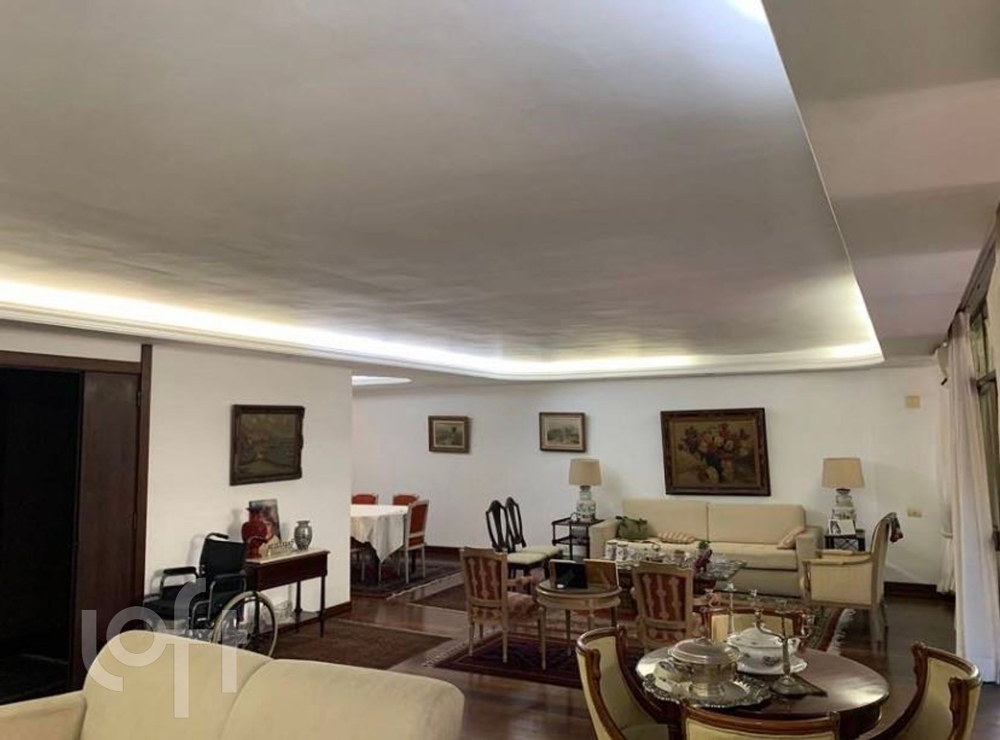 Apartamento à venda com 4 quartos, 250m² - Foto 2