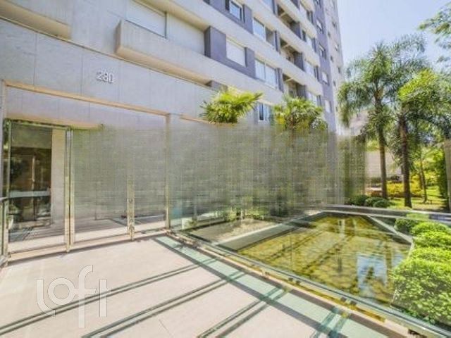 Apartamento com 72m², 3 dormitórios, 1 suíte, 2 vagas, Jardim Botânico em Porto Alegre