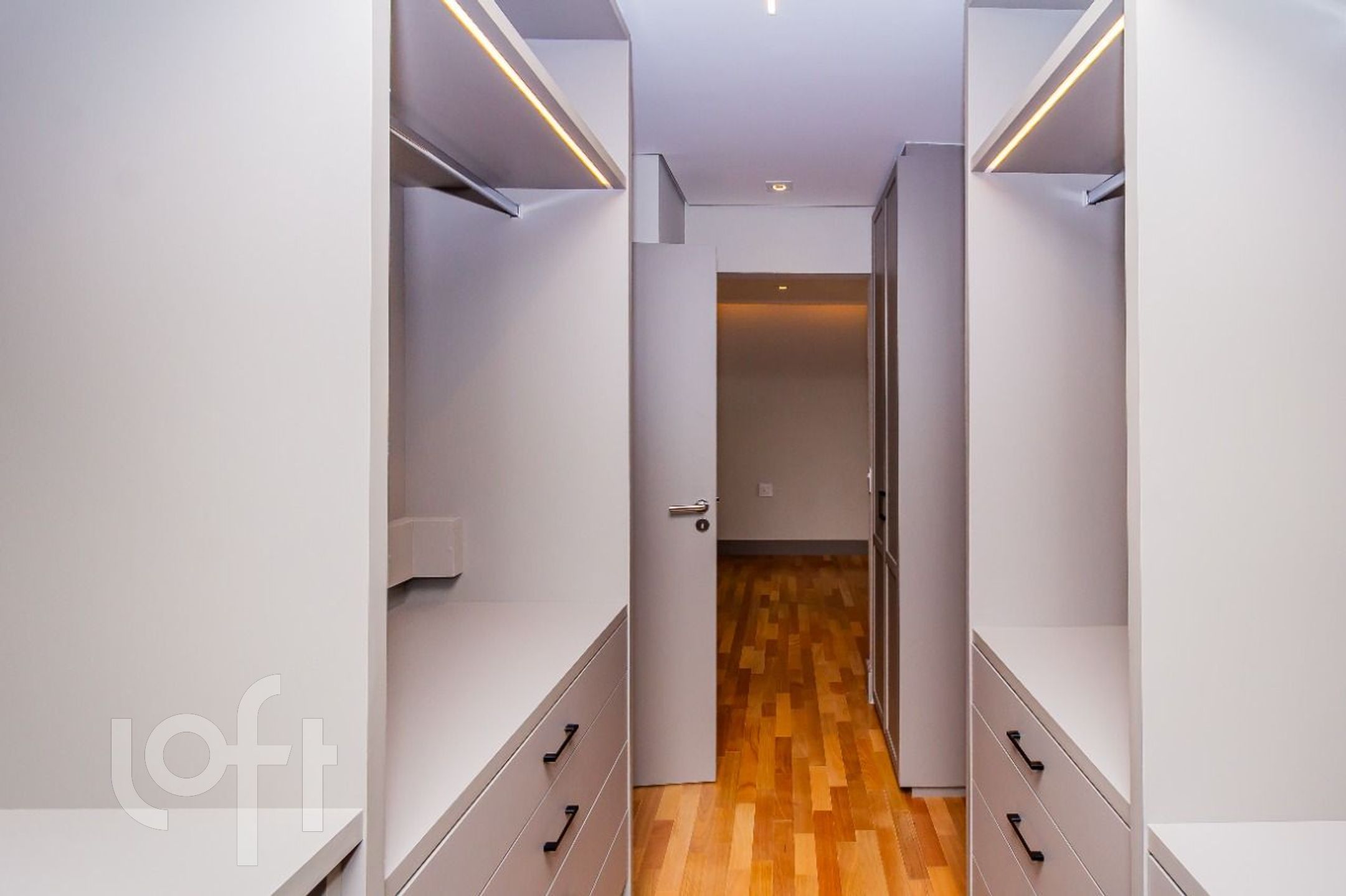 Apartamento à venda com 4 quartos, 217m² - Foto 44