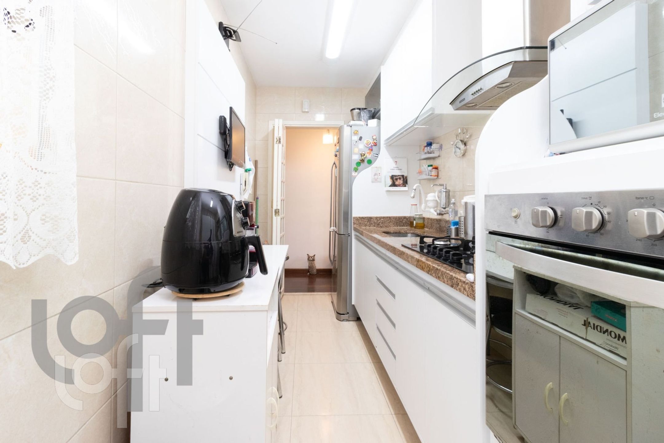 Apartamento à venda com 2 quartos, 68m² - Foto 18