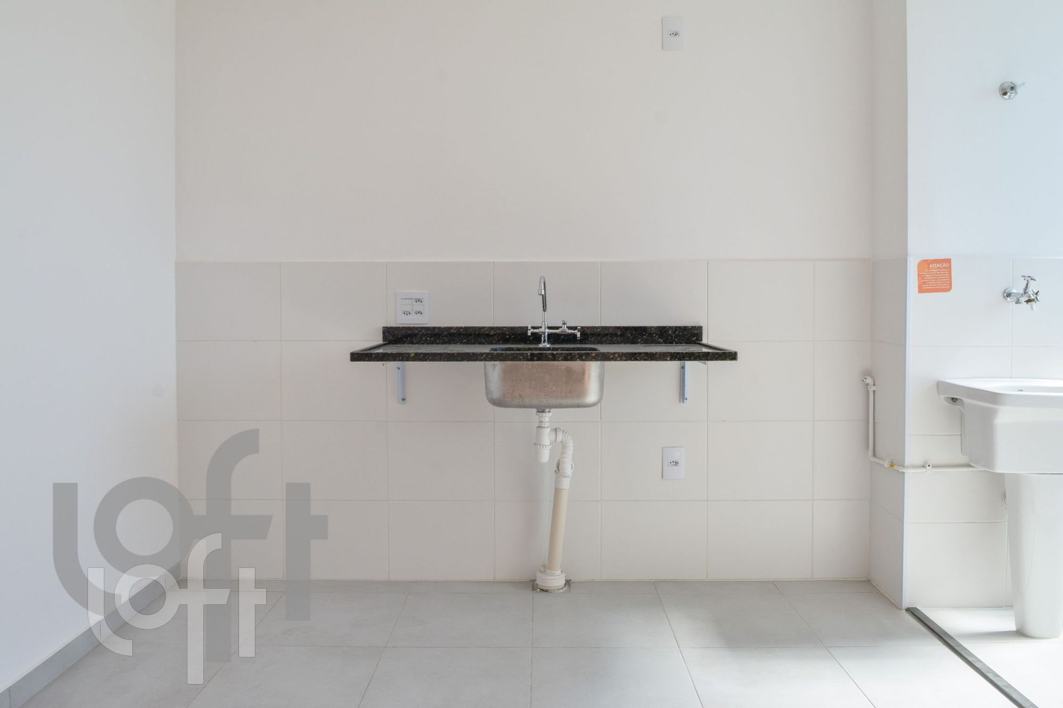 Apartamento à venda com 2 quartos, 42m² - Foto 20